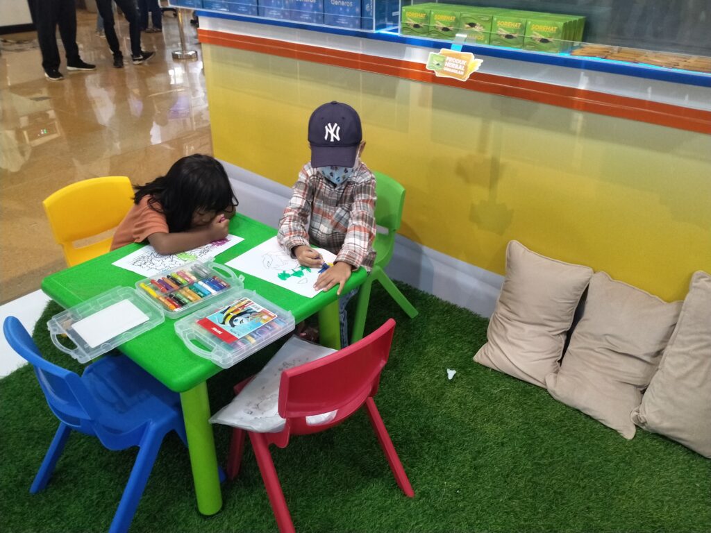 Fasilitas Kids Corner di PRJ, pada Booth Generos